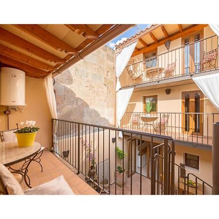 Boutique Hostal "Born53" Im Stadtkern Von Llucmajor, Mallorca Aparthotel Llucmajor  Kültér fotó