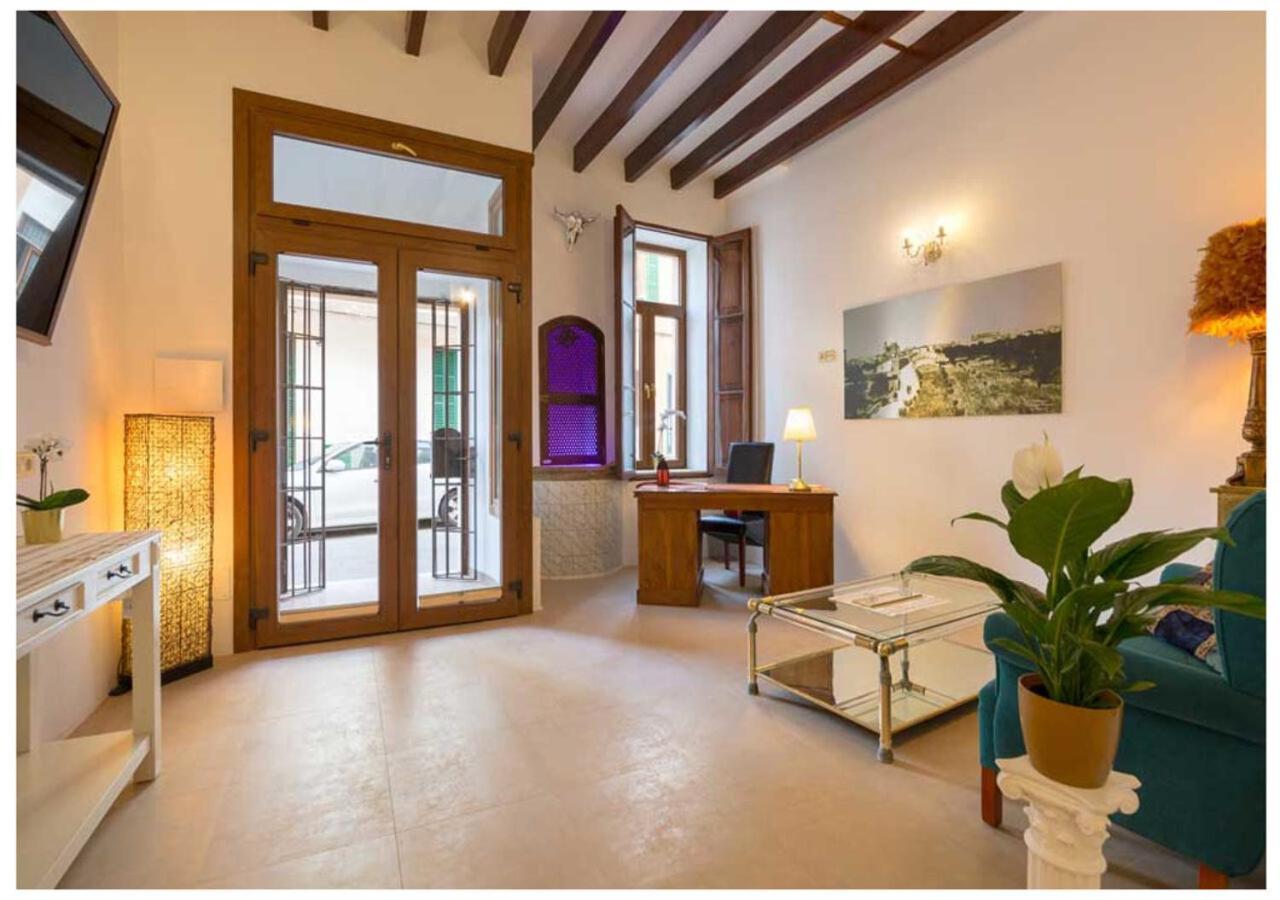 Boutique Hostal "Born53" Im Stadtkern Von Llucmajor, Mallorca Aparthotel Llucmajor  Kültér fotó